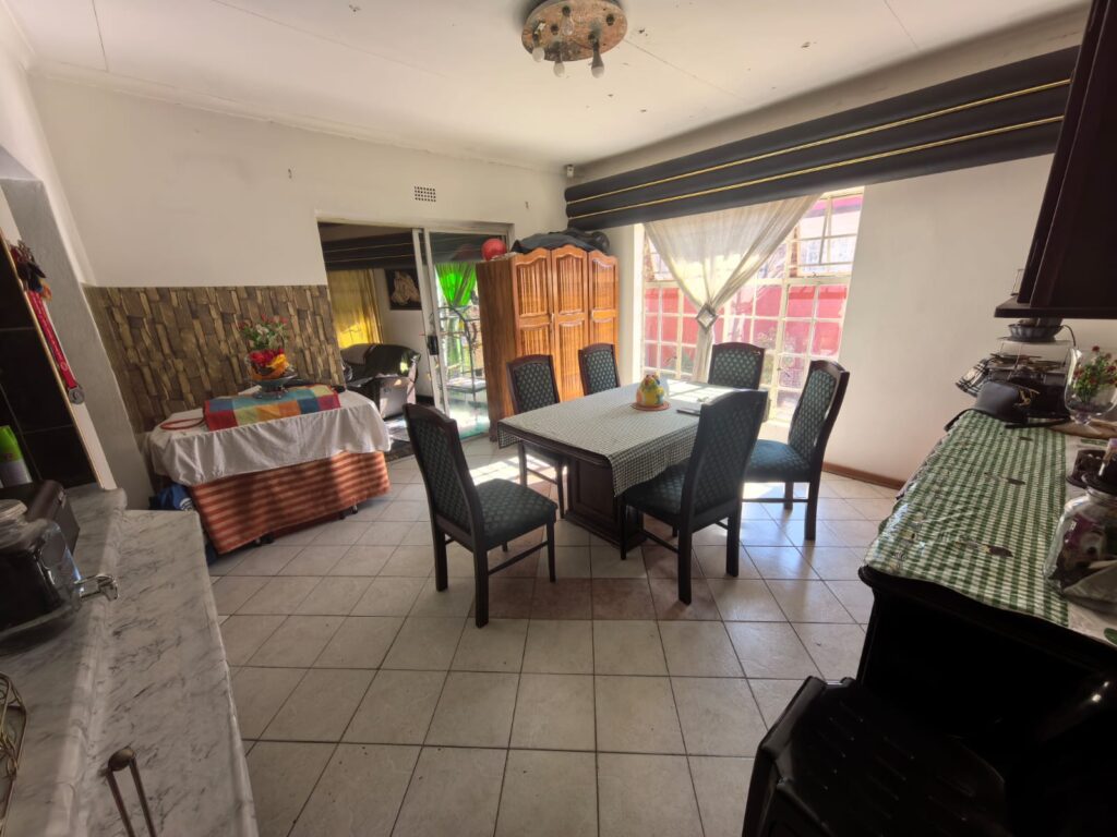 3 Bedroom House for Sale in Lenasia South image 2