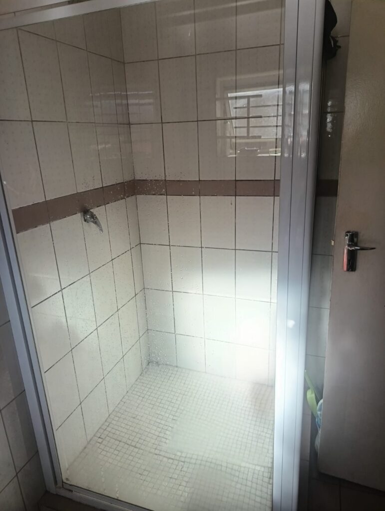 Apartments / Flats for Sale in Lenasia image 4