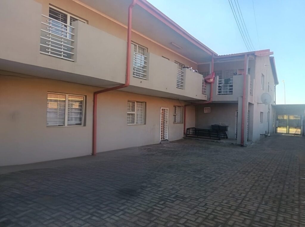 Apartments / Flats for Sale in Lenasia image 1